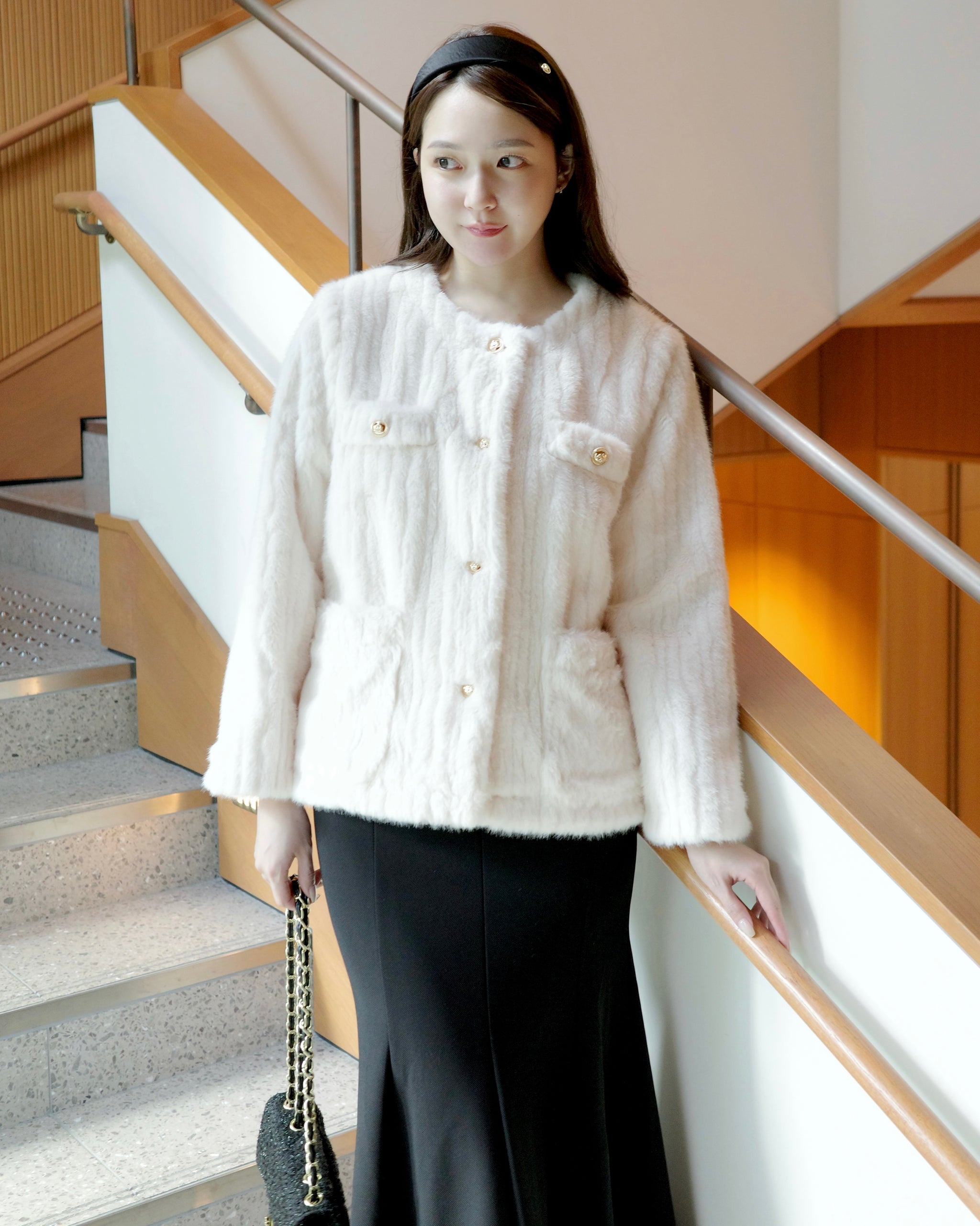 ノーカラーエコファーコート【Maison de Lyla】 Maison de Lyla ノーカラーフェイクファーコート