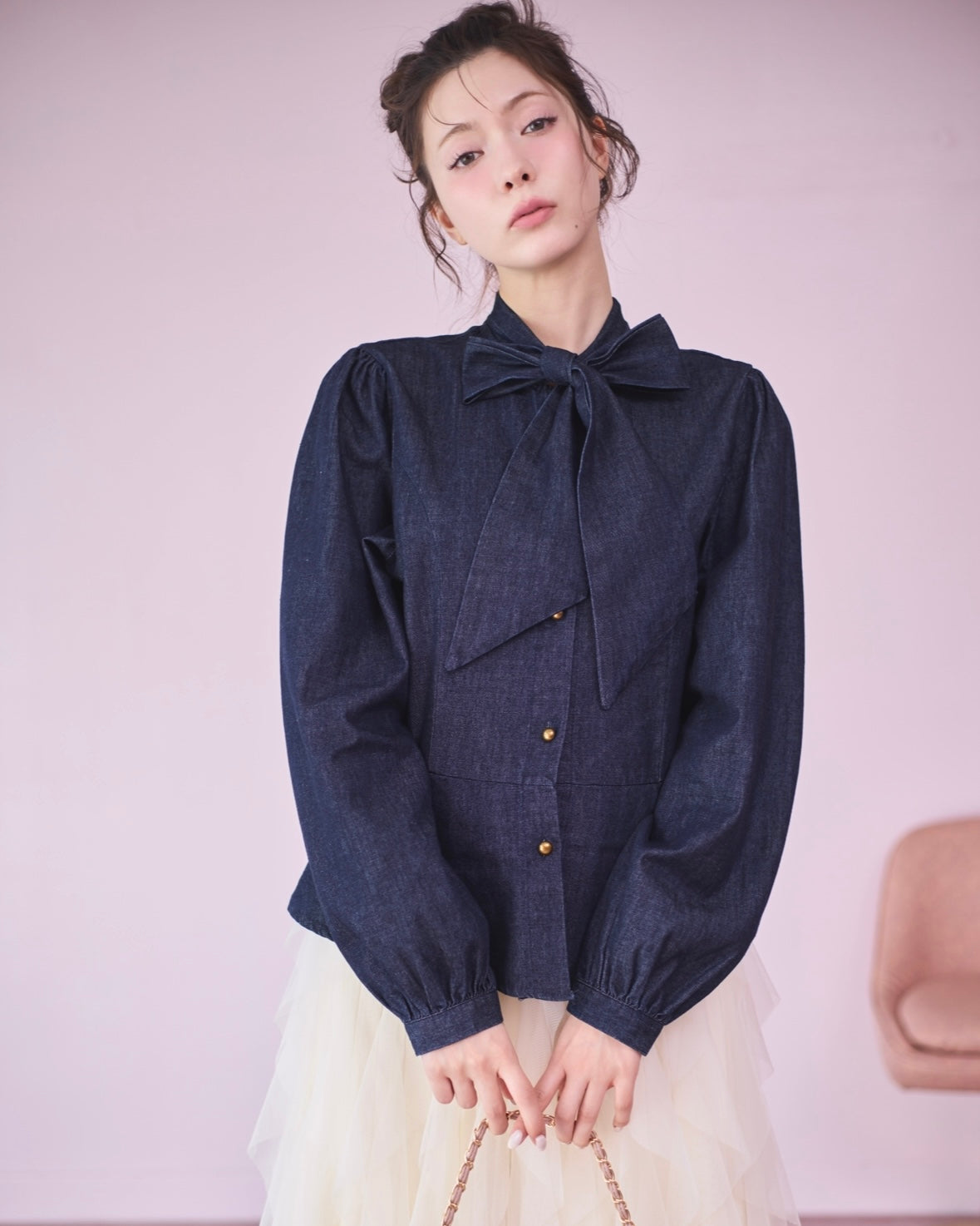 最大15%OFFクーポン デニムリボンブラウス Lyla de Maison – トップス