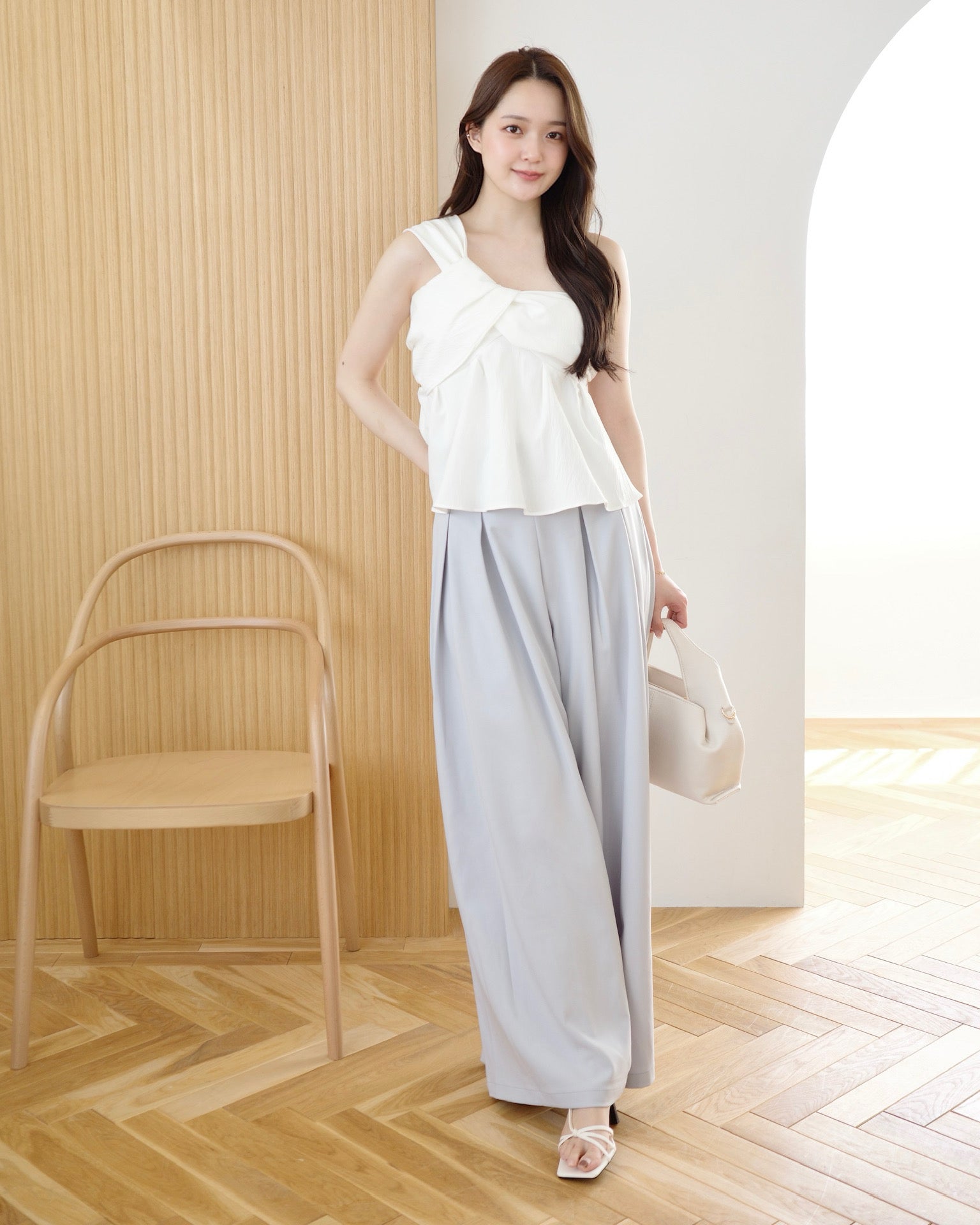 アシンメトリーデザイントップス – Maison de Lyla