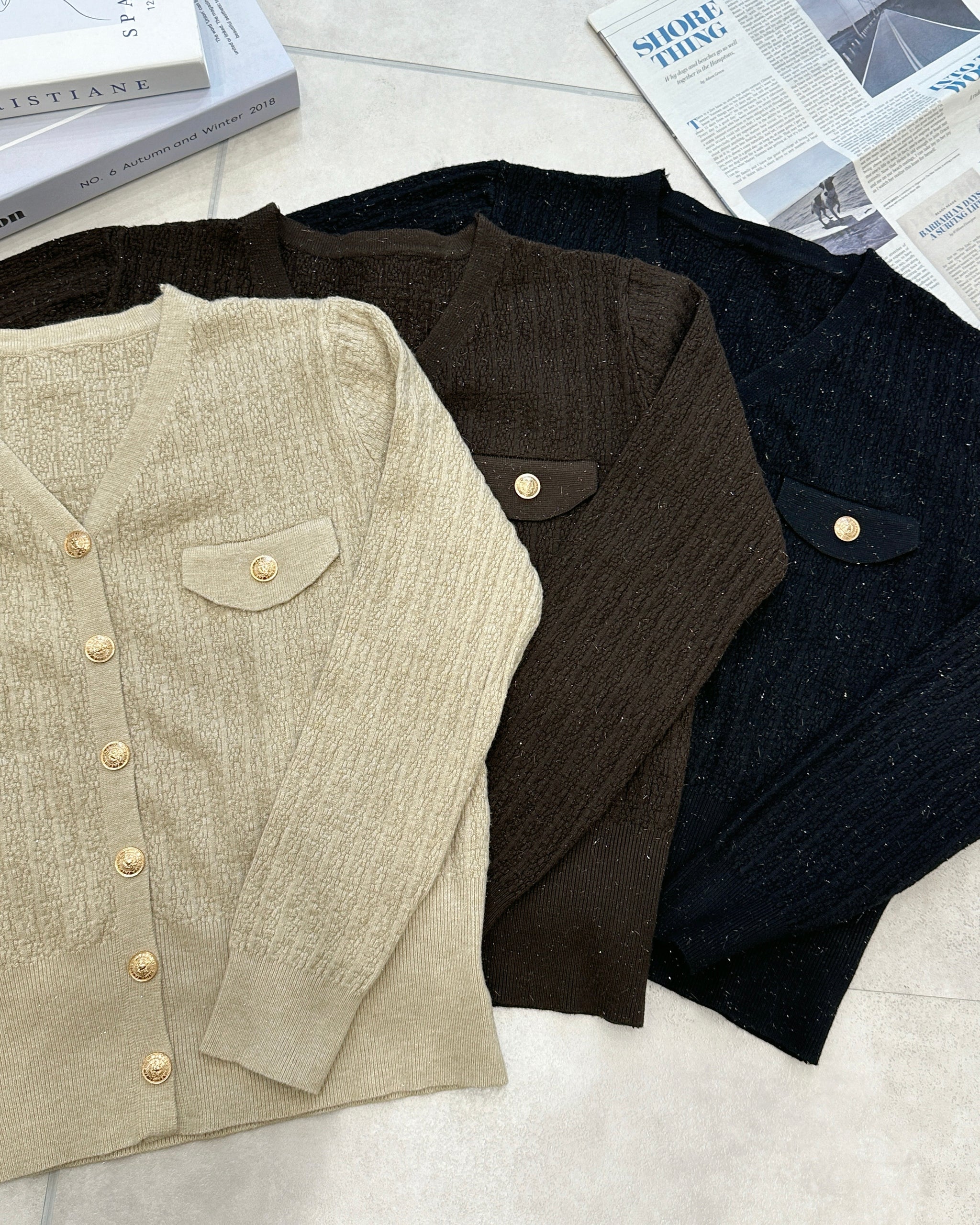 2024年✨未使用級✨ガリャルダガランテ　ラメカーディガン　グレー　Vネック　F GALLARDAGALANTE(ガリャルダガランテ)｜ラメカーディガン/グレー