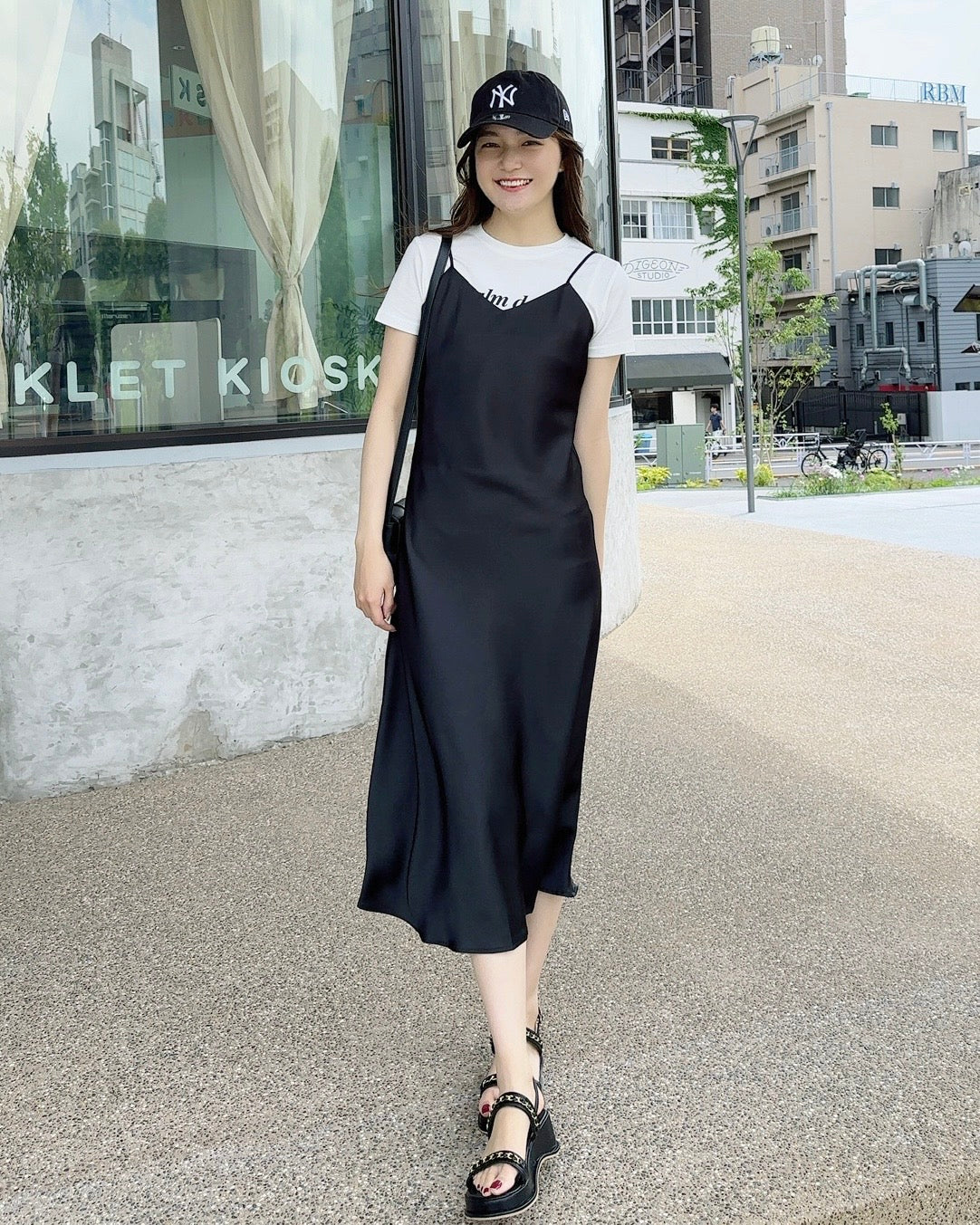 完売品 loopool　camisole dress ロングワンピース 38 satin cami long dress（マキシ丈/ロングワンピース）｜célon