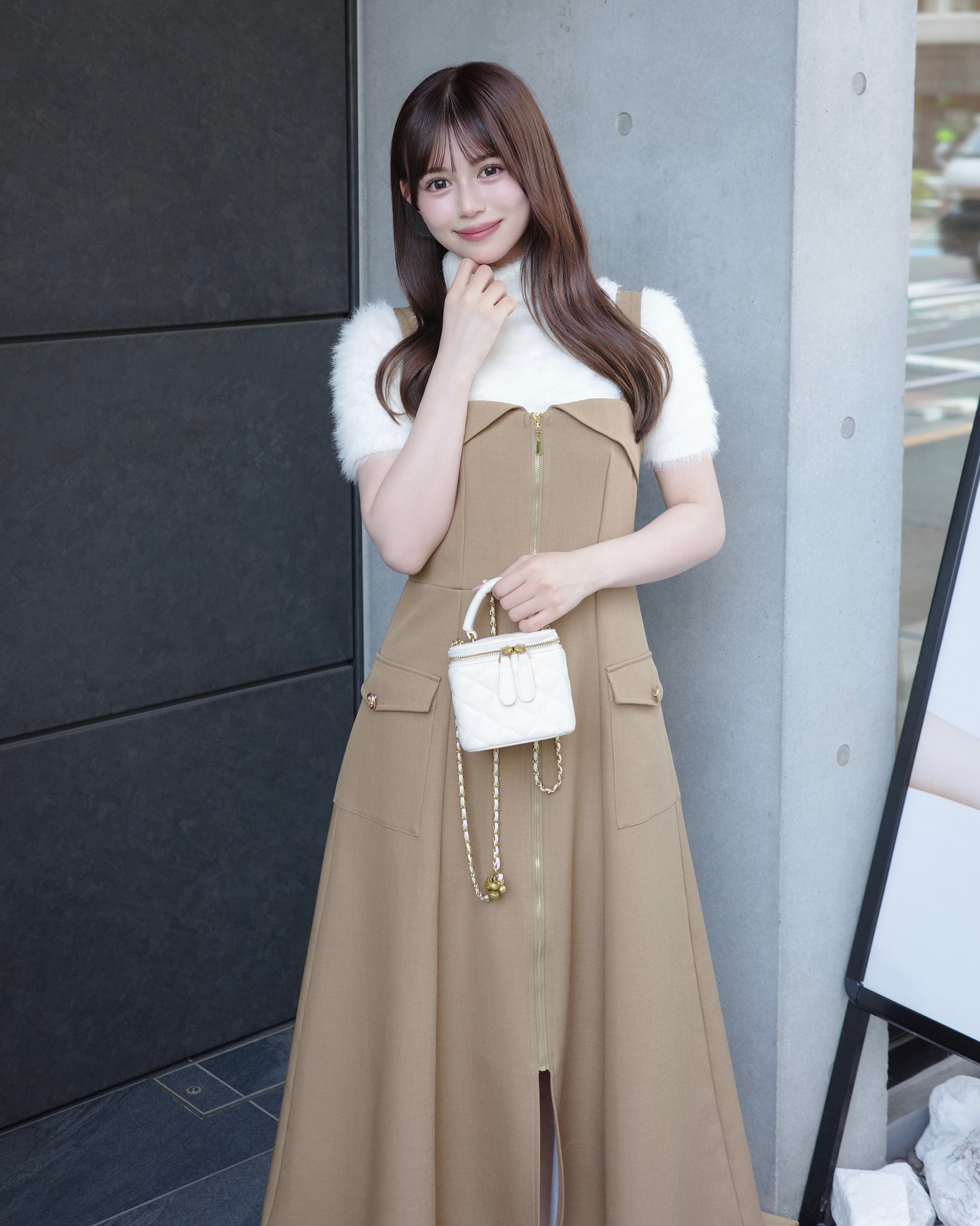 ワンピース apple555 フロントジップアップワンピース – Maison de Lyla