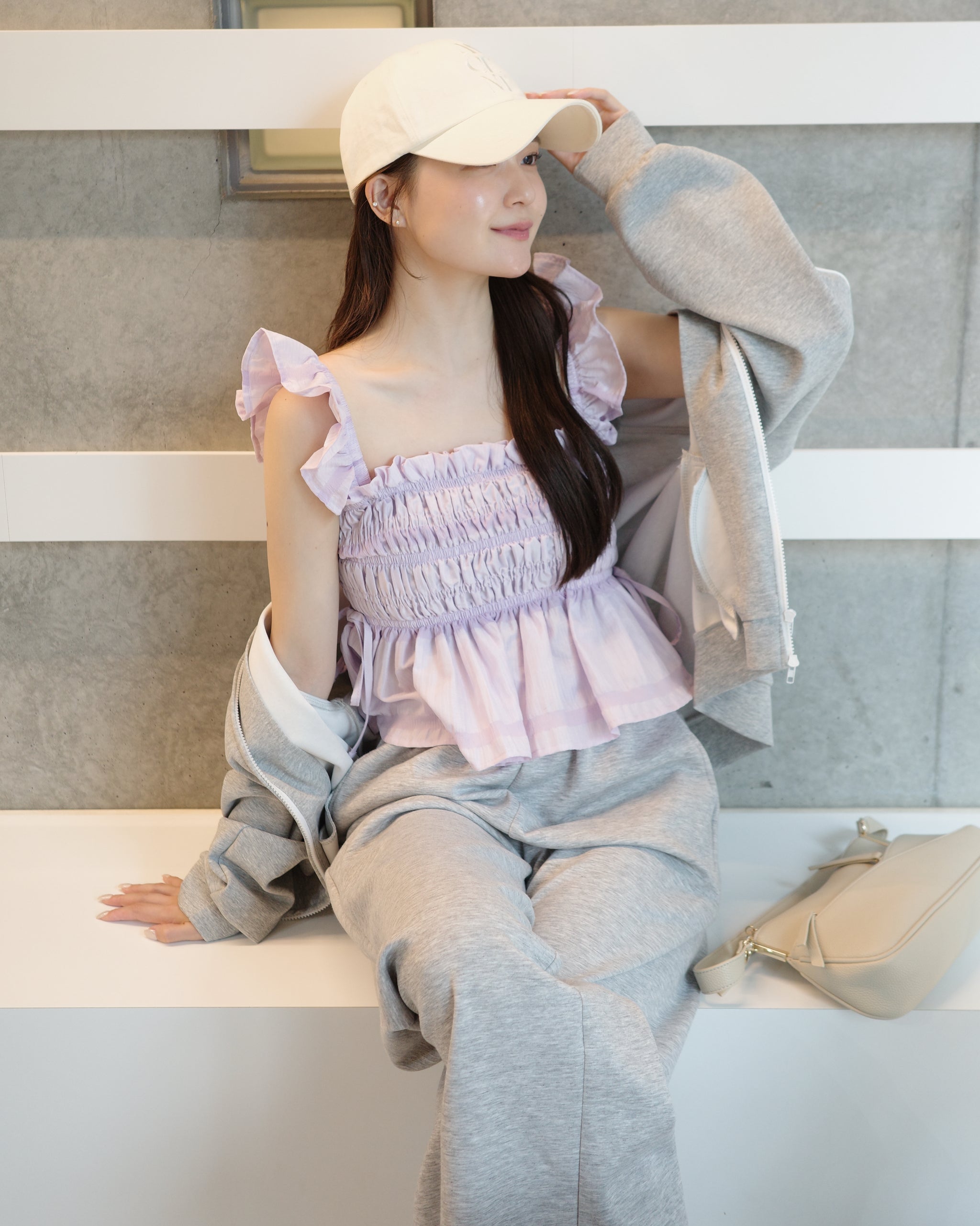 シャーリングフリルブラウス – Maison de Lyla