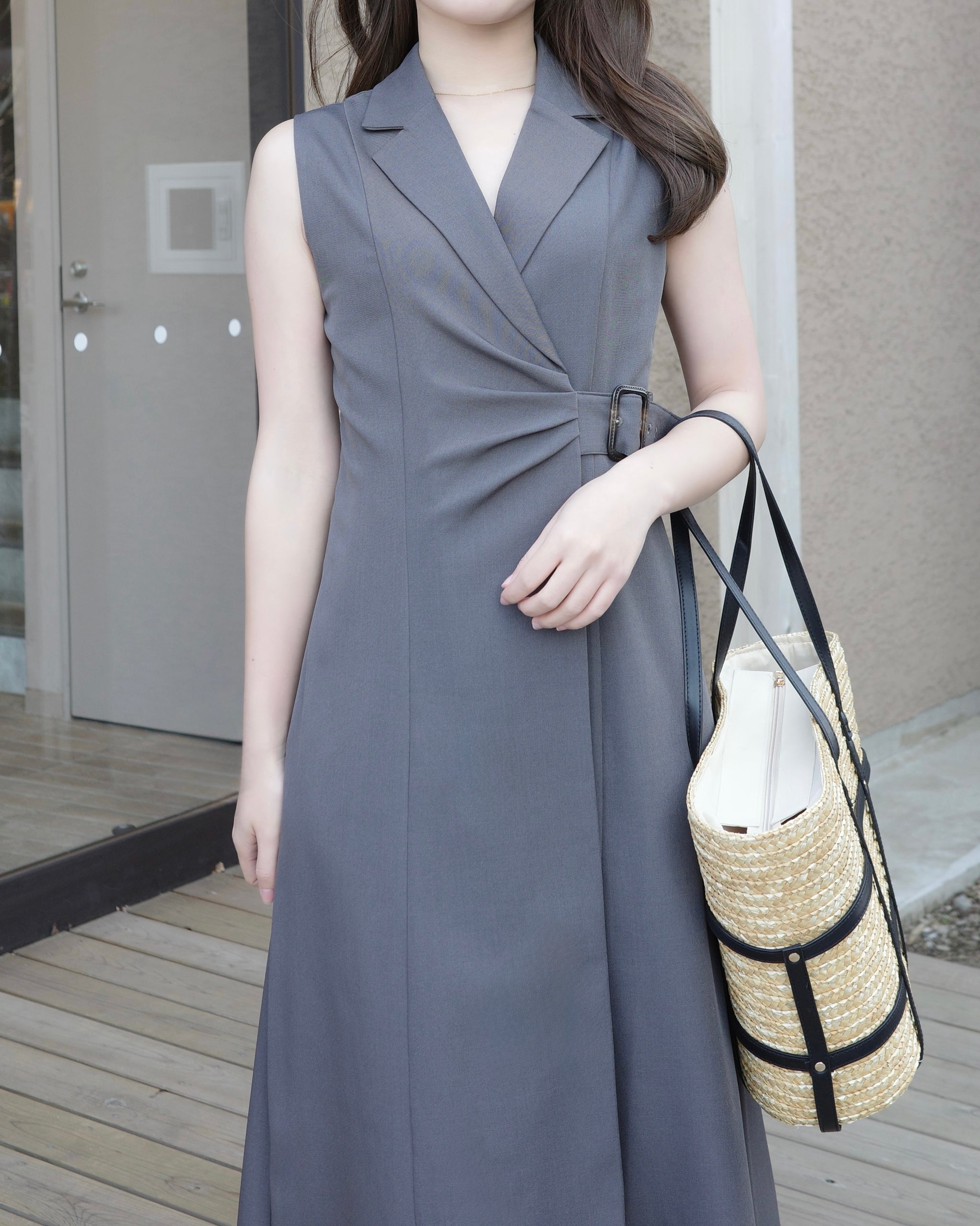 サイドバックルテーラードワンピース – Maison de Lyla