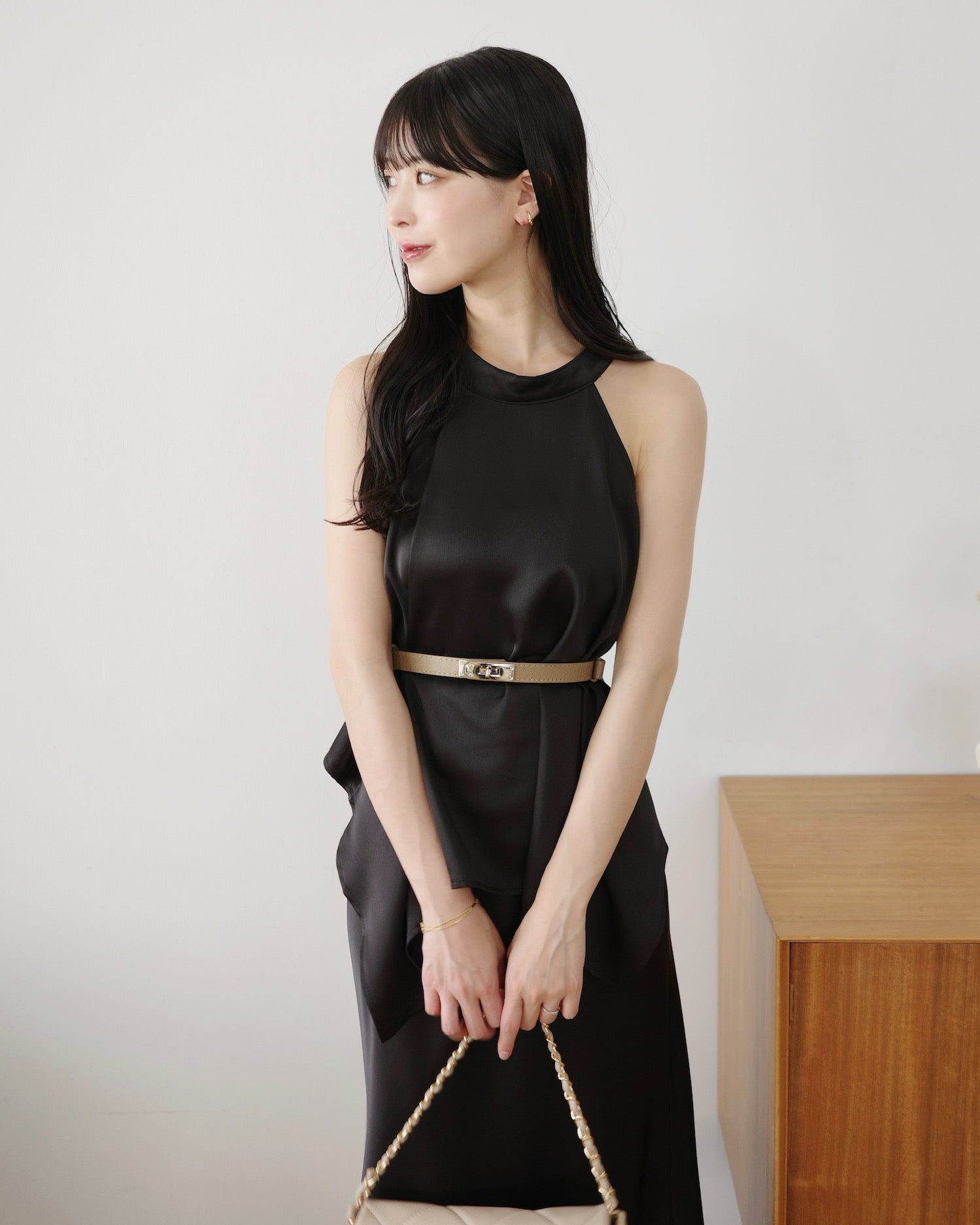 ホルターネックサテンセットアップ – Maison de Lyla