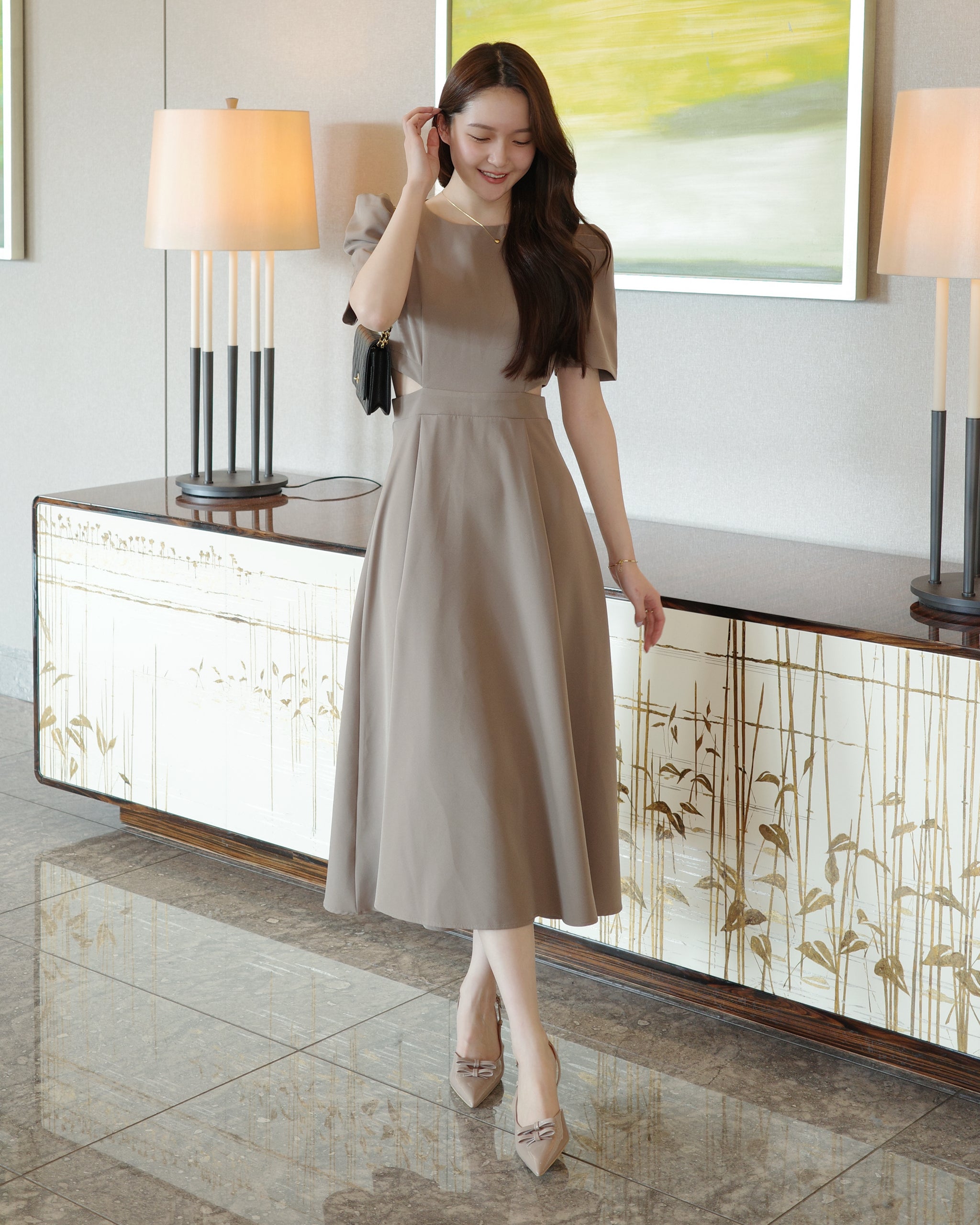 サイドカットアウトワンピース – Maison de Lyla