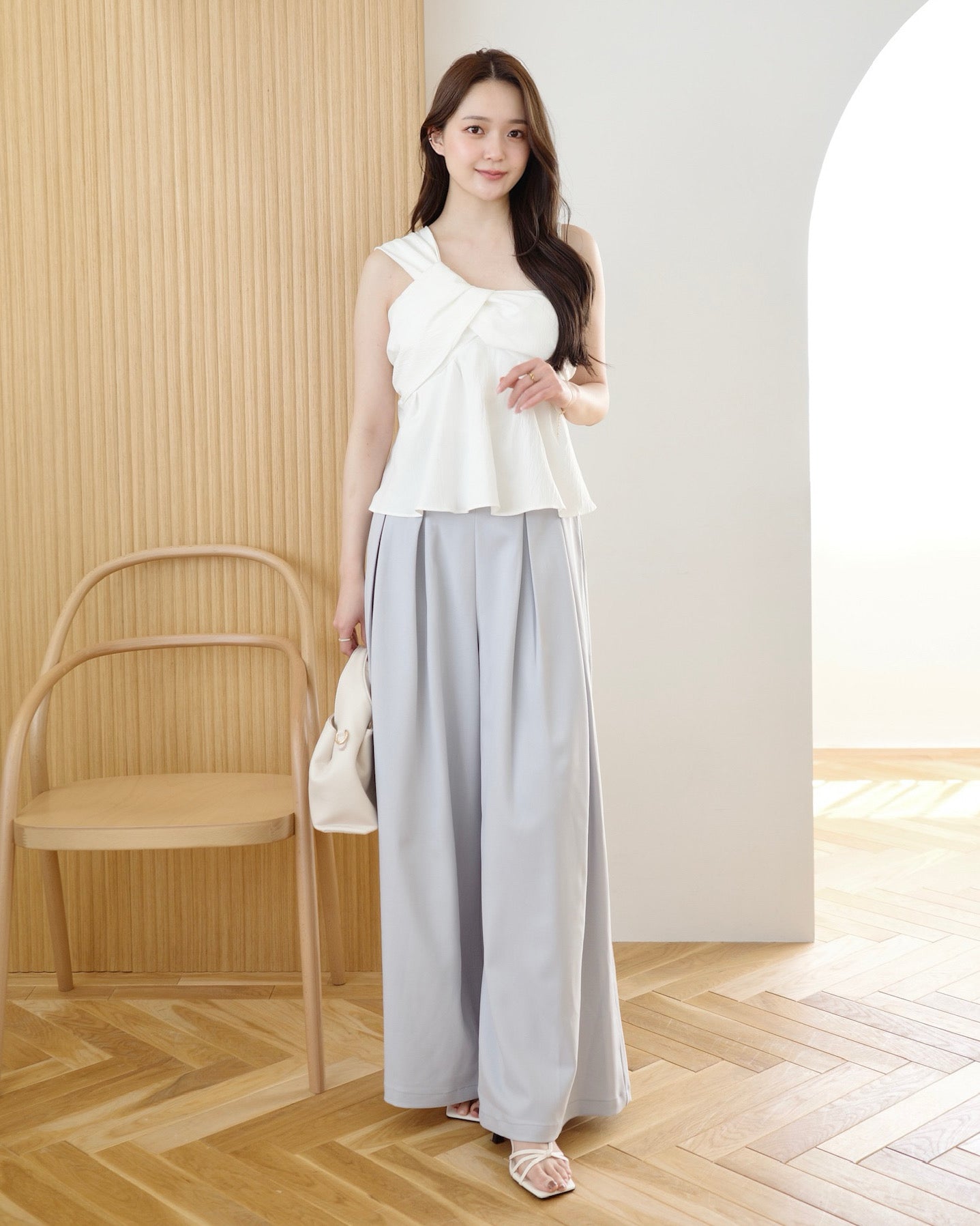 アシンメトリーデザイントップス – Maison de Lyla
