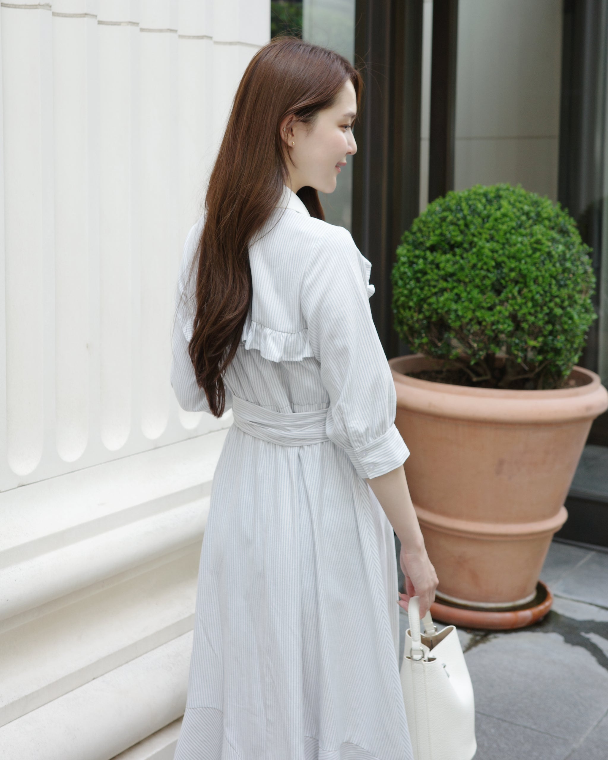 【HOBBS】華やか◇フリル×プリーツ◇パープルワンピース シャツワンピース(Freeサイズ パープル系): レディース