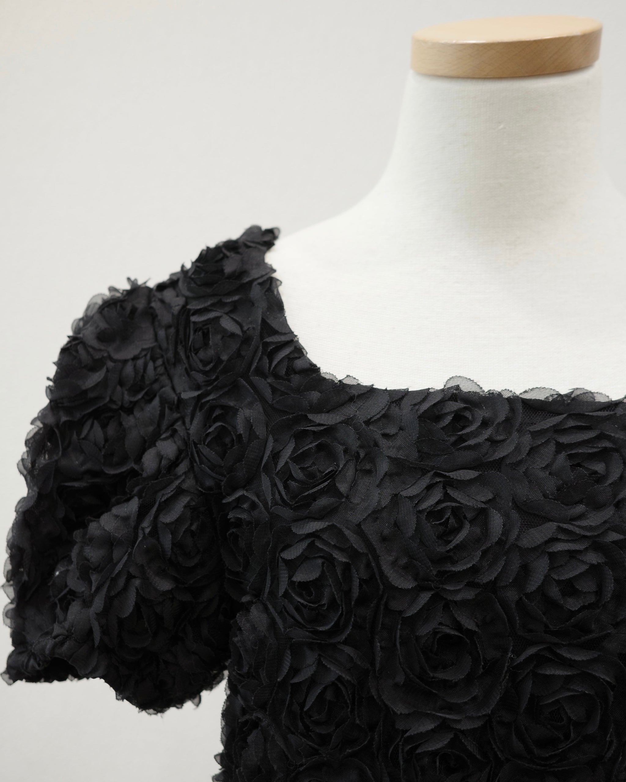 フラワーチュールペプラムトップス – Maison de Lyla